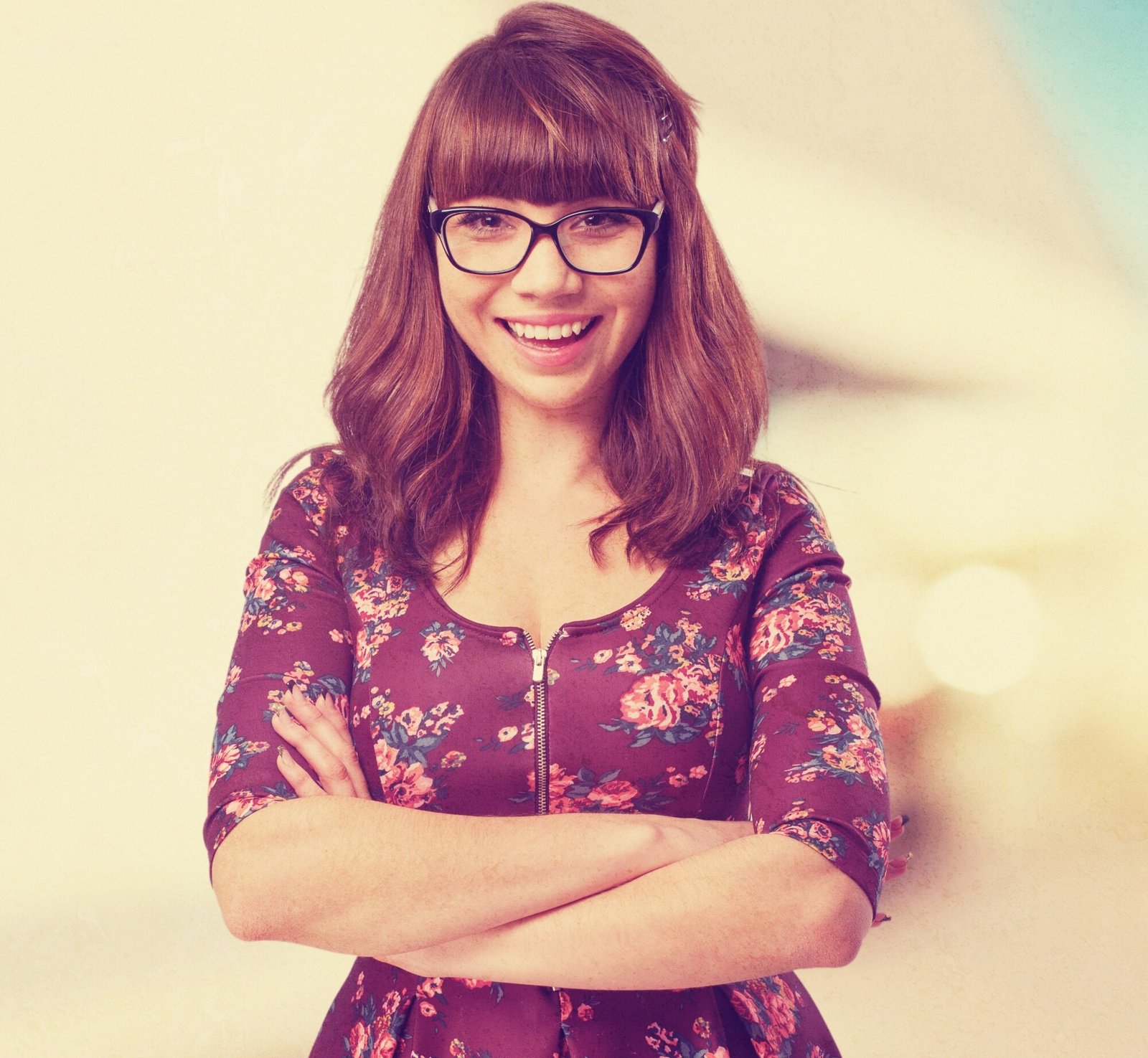 Smiling Lady - Raster image example